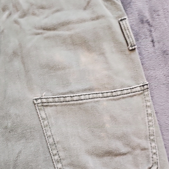 Brandy Melville Olive‎ Green Denim Short Overalls - Picture 4 of 4